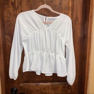 WHITE SUMMER TOP